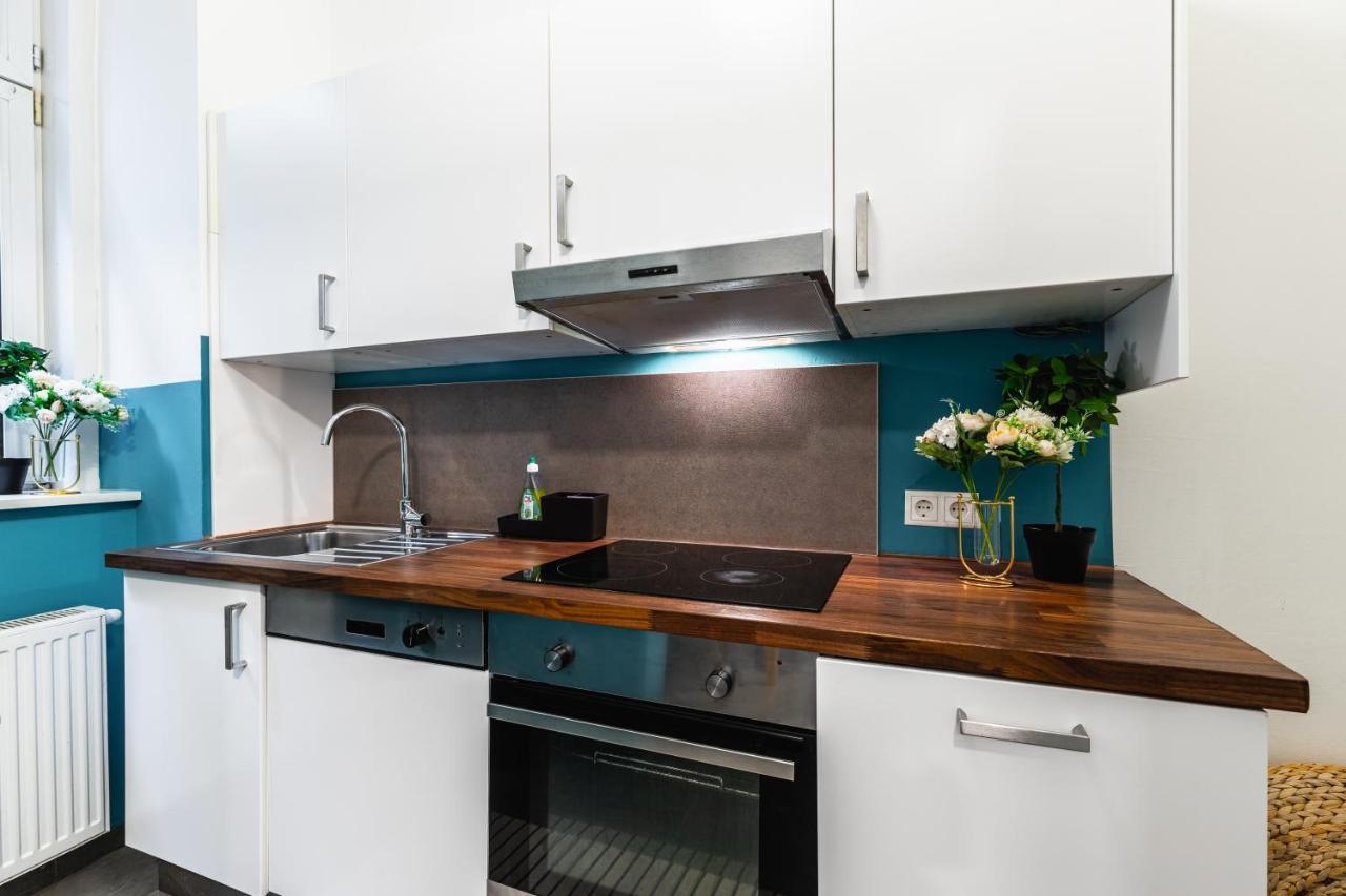 Stylish Designed Apartment In A Calm District Wien Exteriör bild