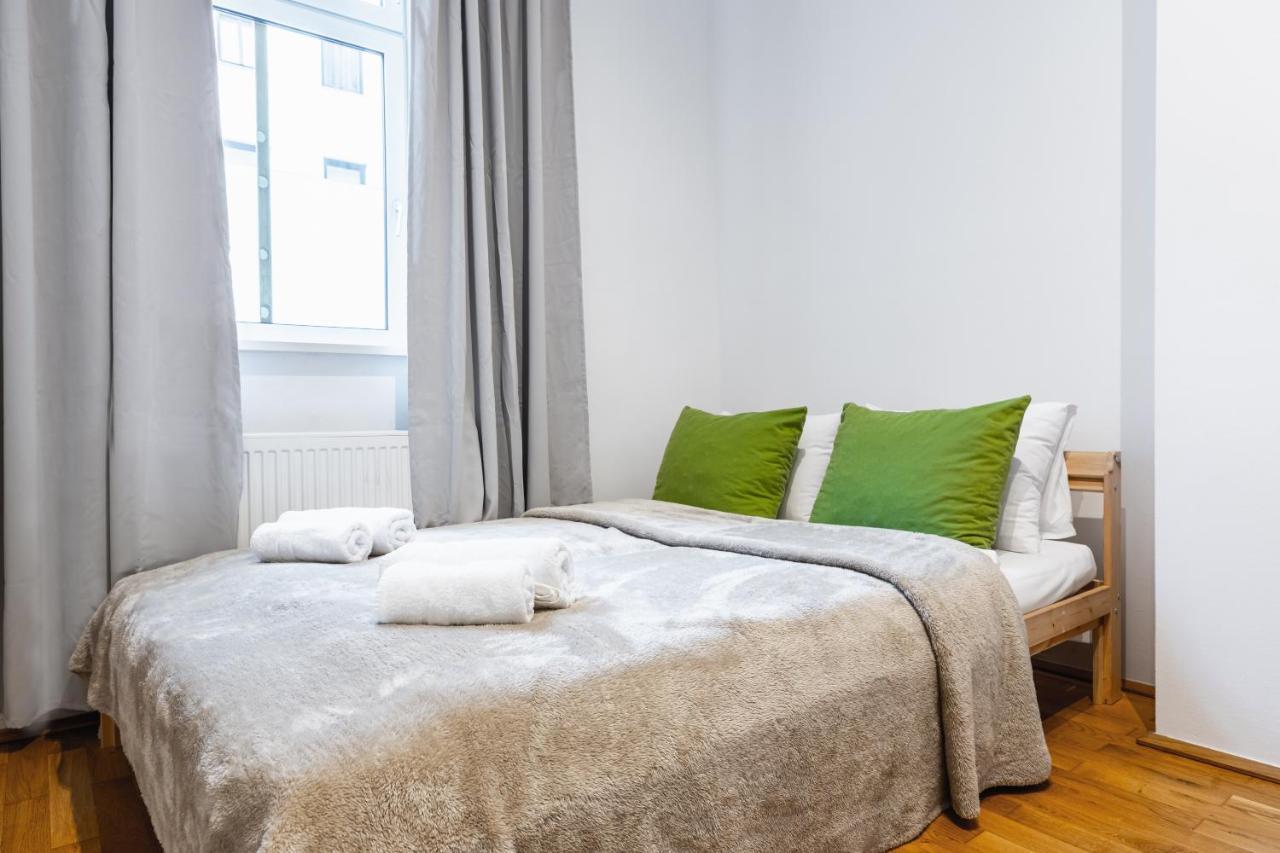 Stylish Designed Apartment In A Calm District Wien Exteriör bild